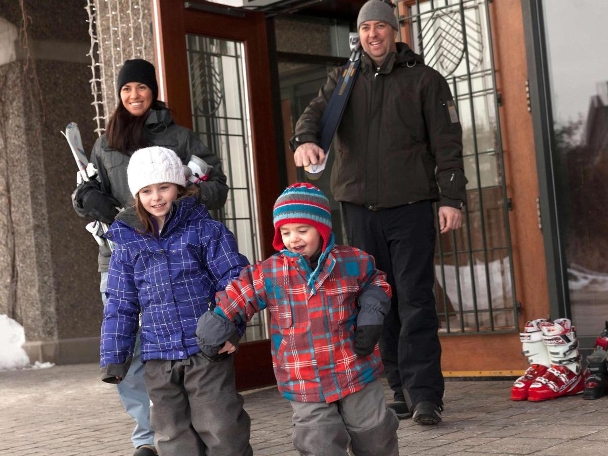 Hotel Fairmont Le Manoir Richelieu La Malbaie Exterior foto Family at the Lodge at Vail